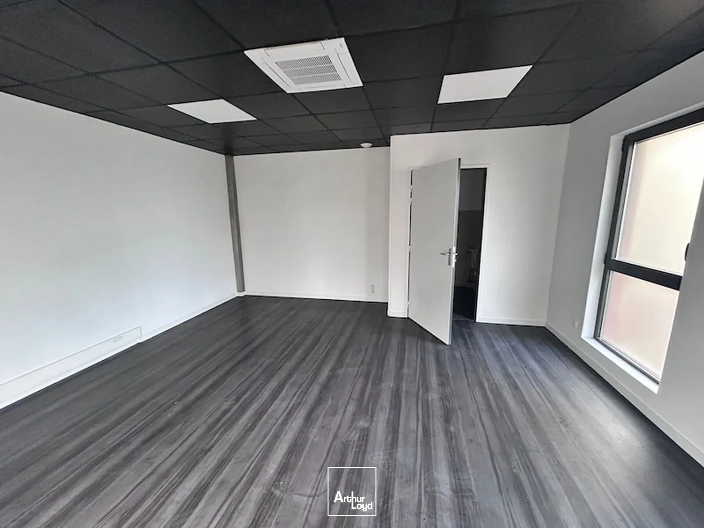 Locaux d'activité & Entrepôts - Location - BOURG EN BRESSE - 01000 - 167-167 - 7624363