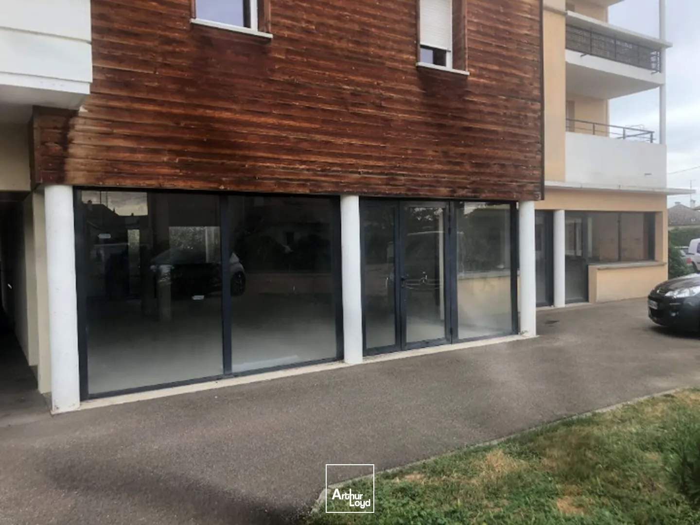 Locaux commerciaux - Vente - ROANNE - 42300 - 59.6-533.15 - 7624416