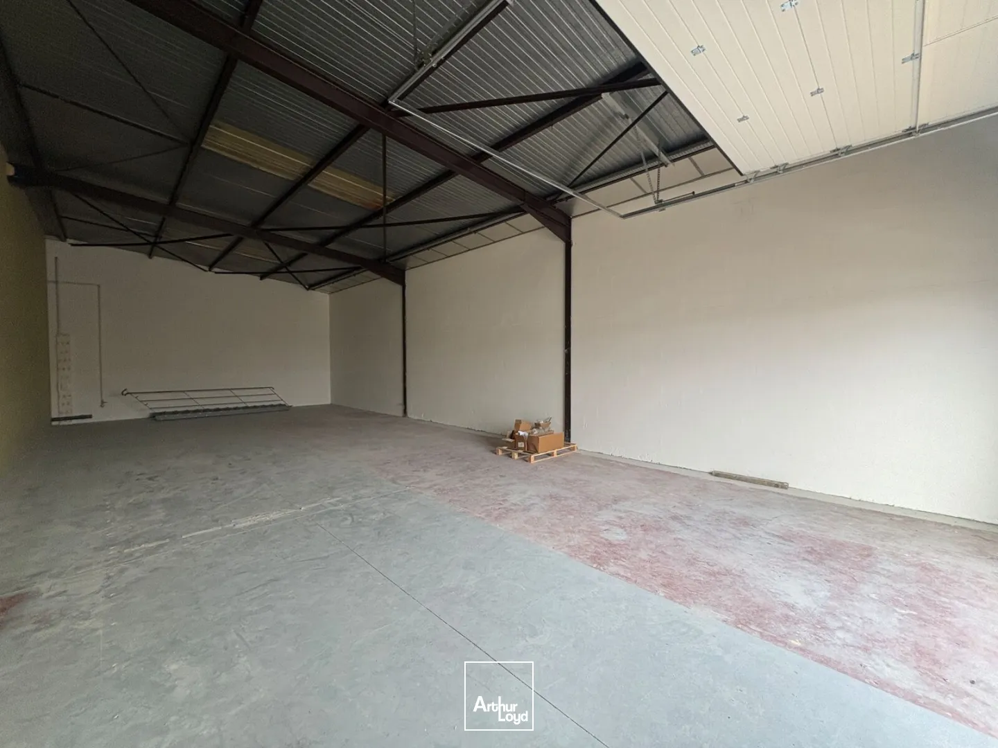 Locaux d'activité & Entrepôts - Location - SAINT JEAN DE LA RUELLE - 45140 - 152-152 - 7624510