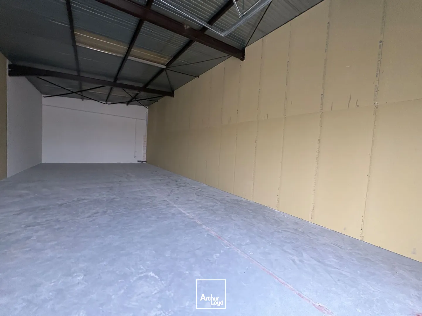 Locaux d'activité & Entrepôts - Location - SAINT JEAN DE LA RUELLE - 45140 - 152-152 - 7624512