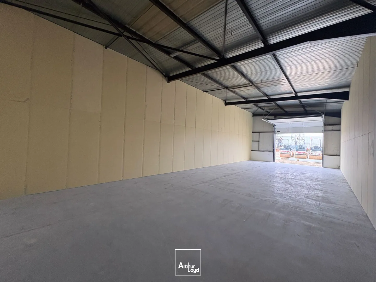 Locaux d'activité & Entrepôts - Location - SAINT JEAN DE LA RUELLE - 45140 - 152-152 - 7624508