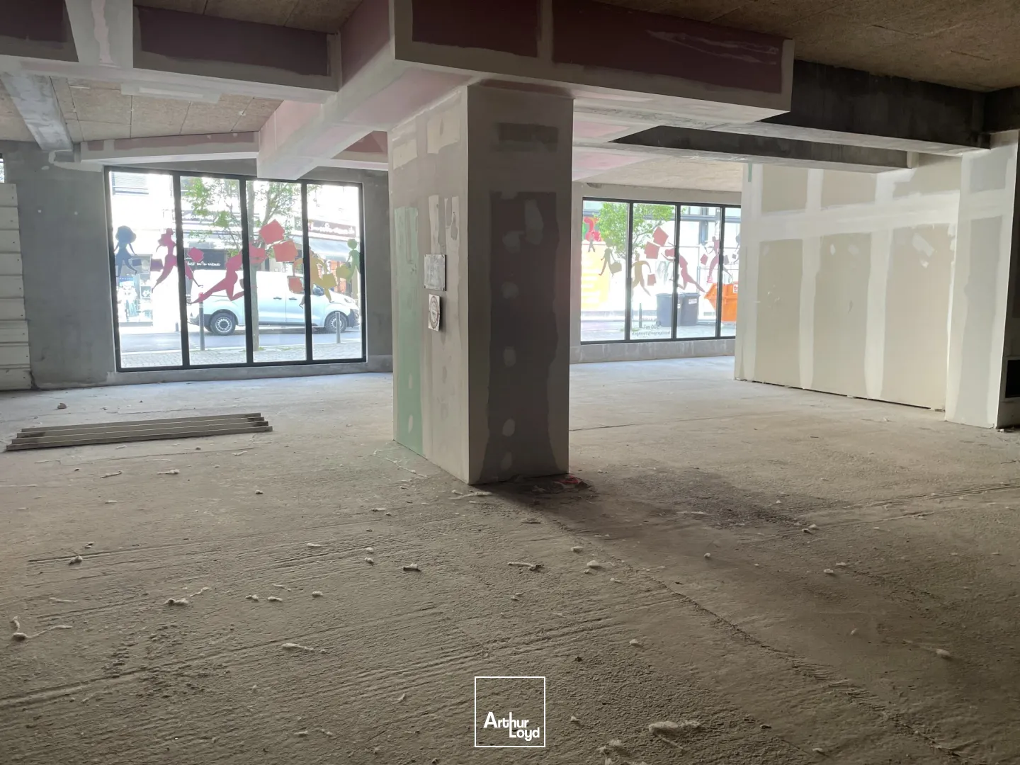 Locaux commerciaux - Location - VALENCIENNES - 59300 - 130-130 - 7624599