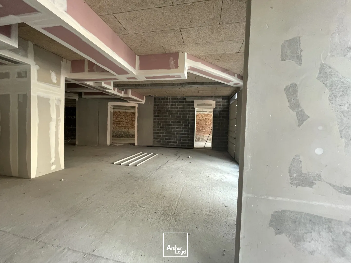 Locaux commerciaux - Location - VALENCIENNES - 59300 - 130-130 - 7624601