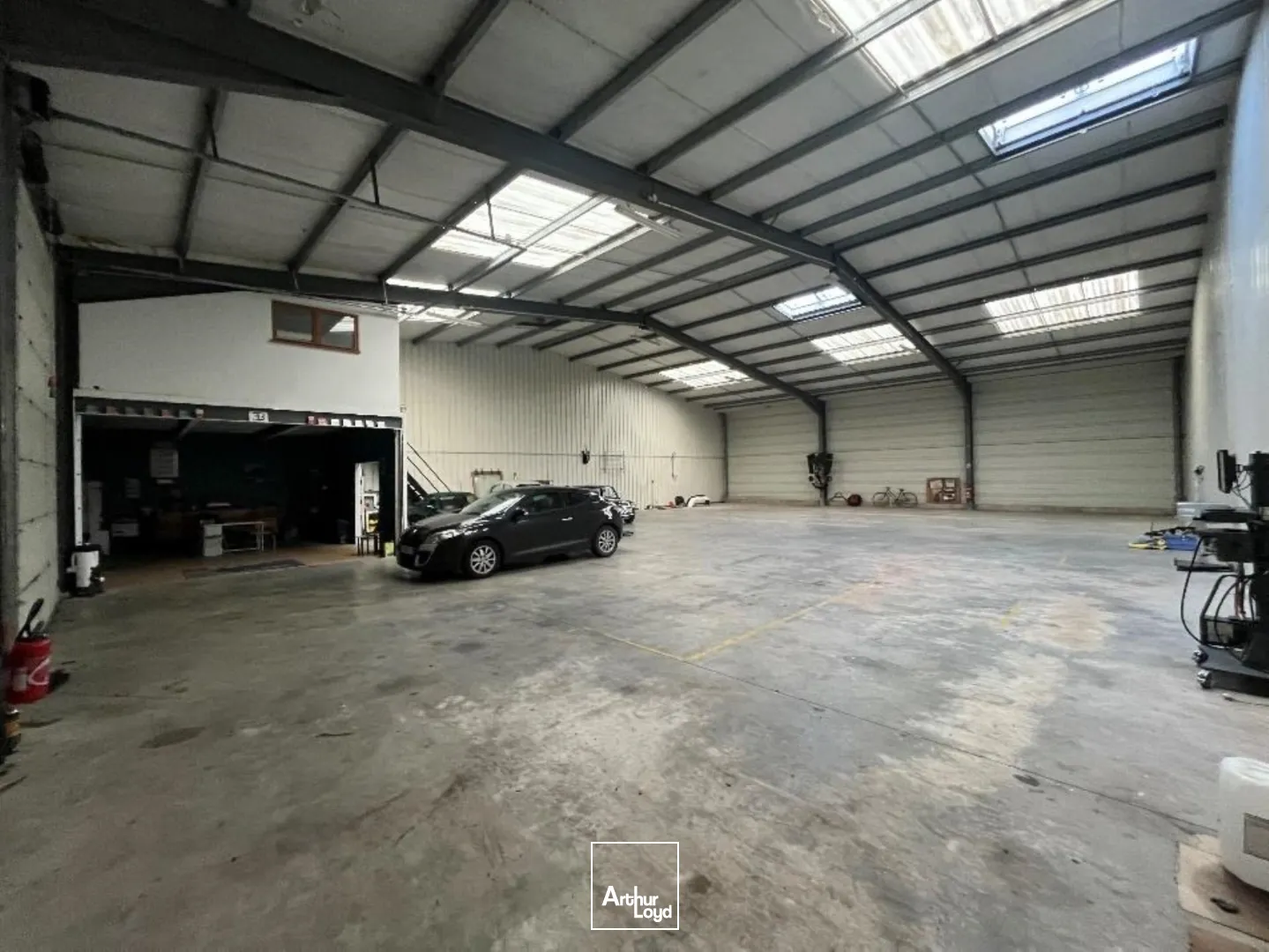 Locaux d'activité & Entrepôts - Location - MAGNY EN VEXIN - 95420 - 462-462 - 7624797