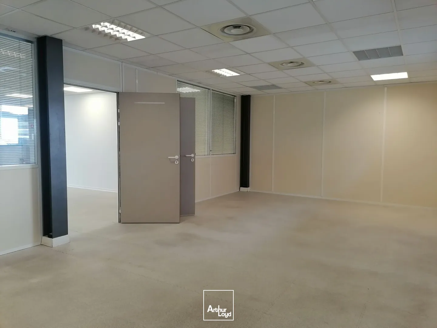 Bureaux - Location - LA CIOTAT - 13600 - 271-271 - 7624853