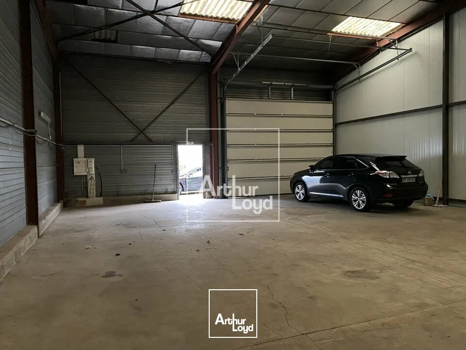 Locaux d'activité & Entrepôts - Vente - MOISSY CRAMAYEL - 77550 - 245-245 - 7625218