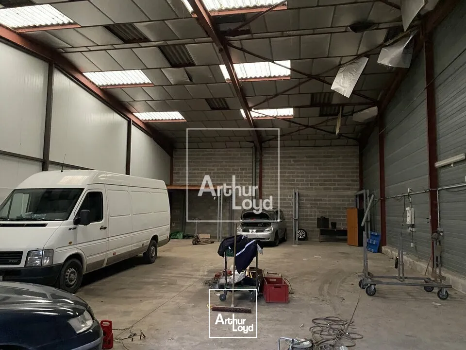 Locaux d'activité & Entrepôts - Vente - MOISSY CRAMAYEL - 77550 - 245-245 - 7625220