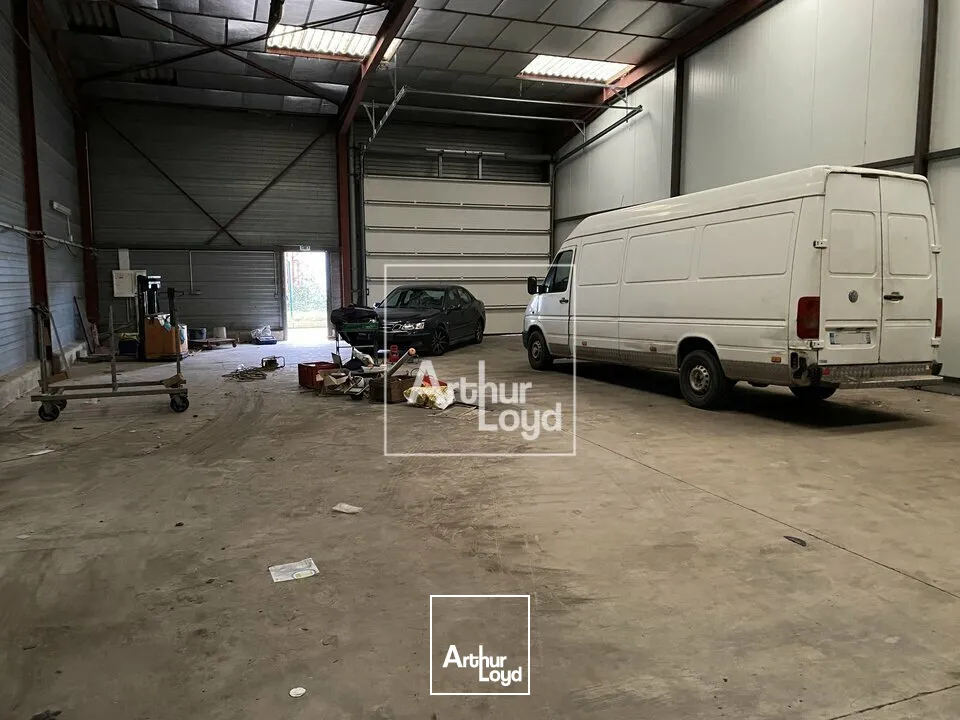 Locaux d'activité & Entrepôts - Vente - MOISSY CRAMAYEL - 77550 - 245-245 - 7625221