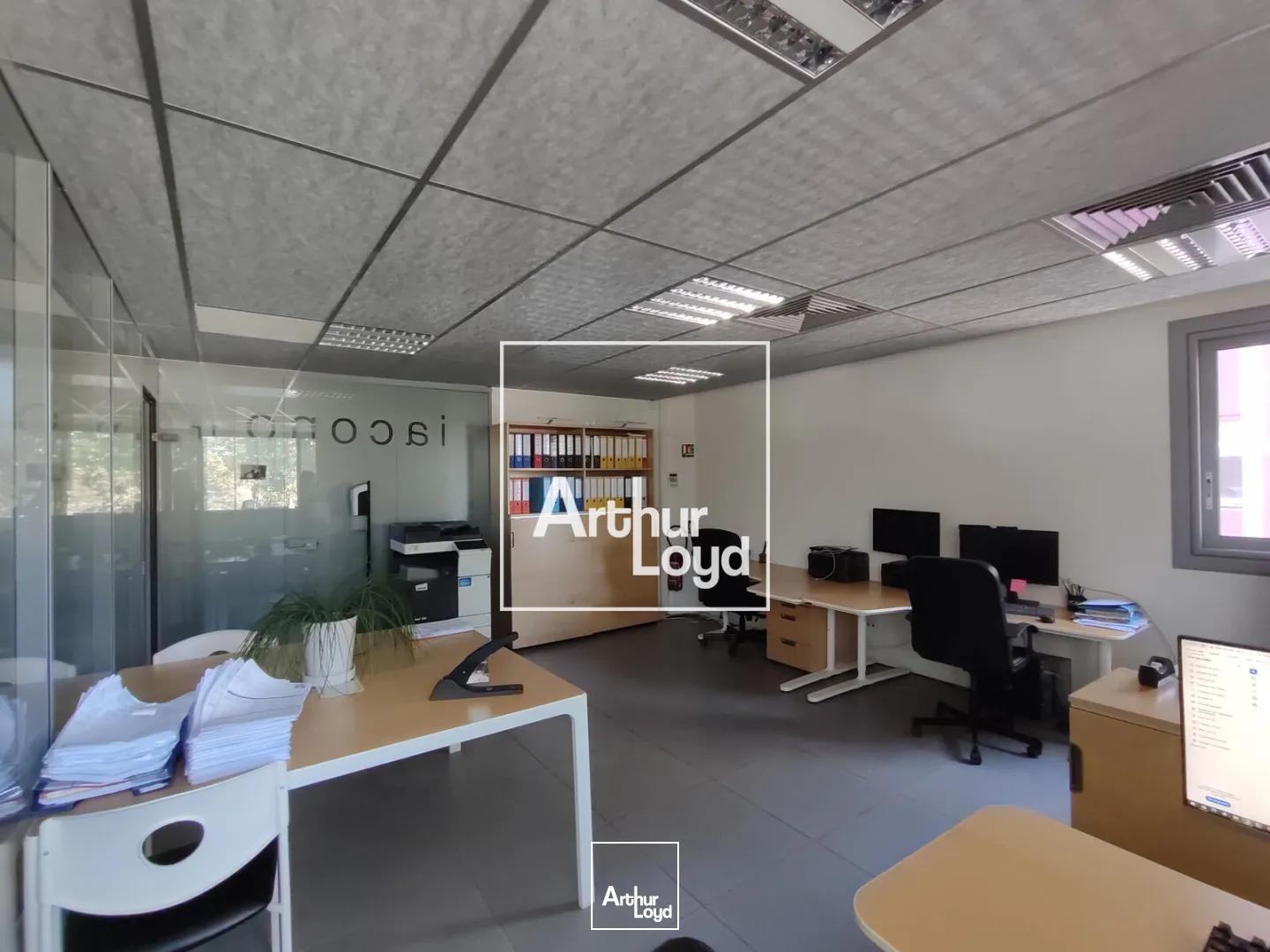 Locaux commerciaux - Vente - NIMES - 30900 - 164-164 - 7626060