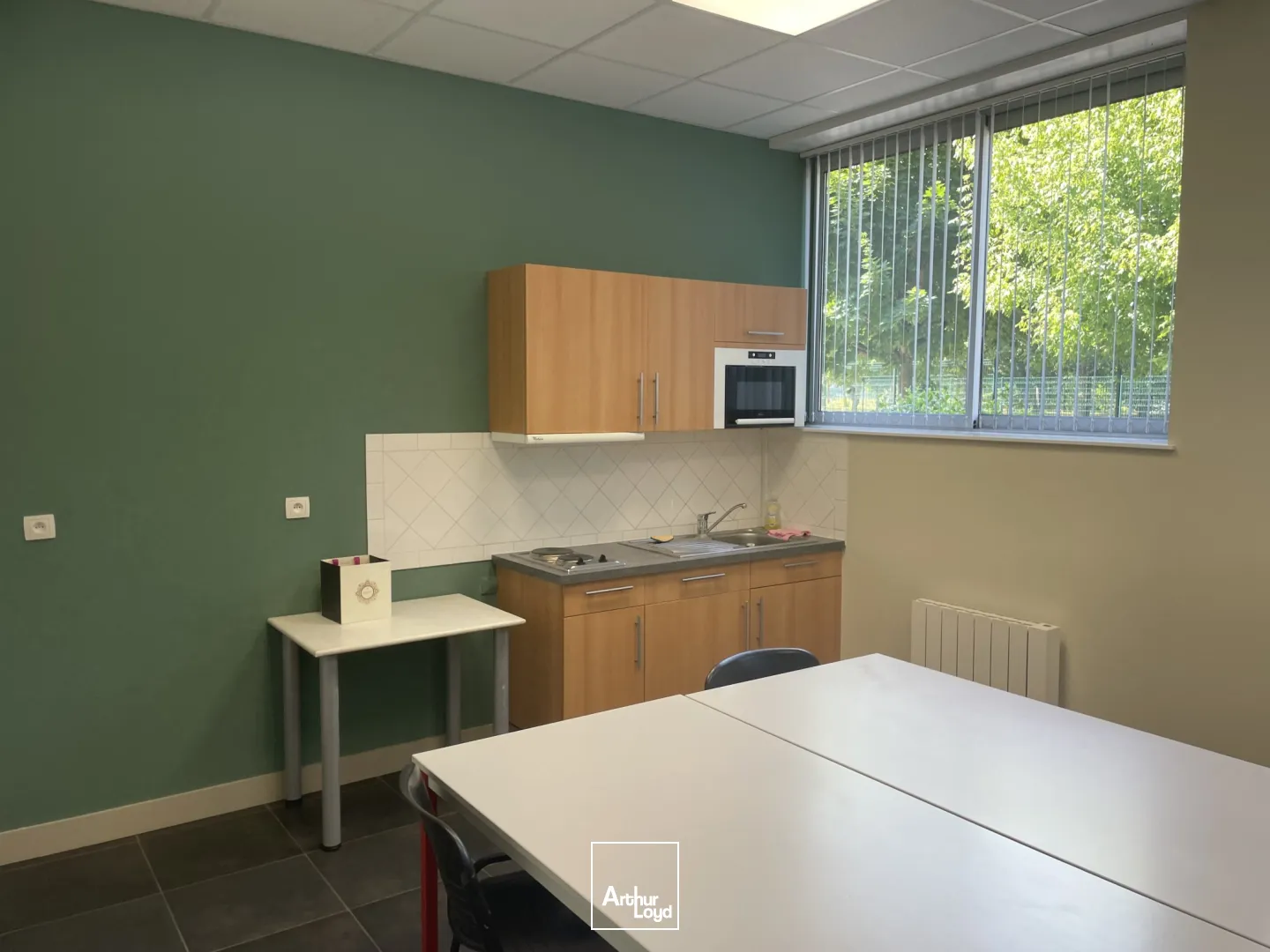 Bureaux - Location - VERNEUIL EN HALATTE - 60550 - 15-146.33 - 7626344