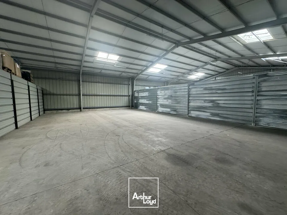 Locaux d'activité & Entrepôts - Location - SAINTE MAURE DE TOURAINE - 37800 - 240-240 - 7627455