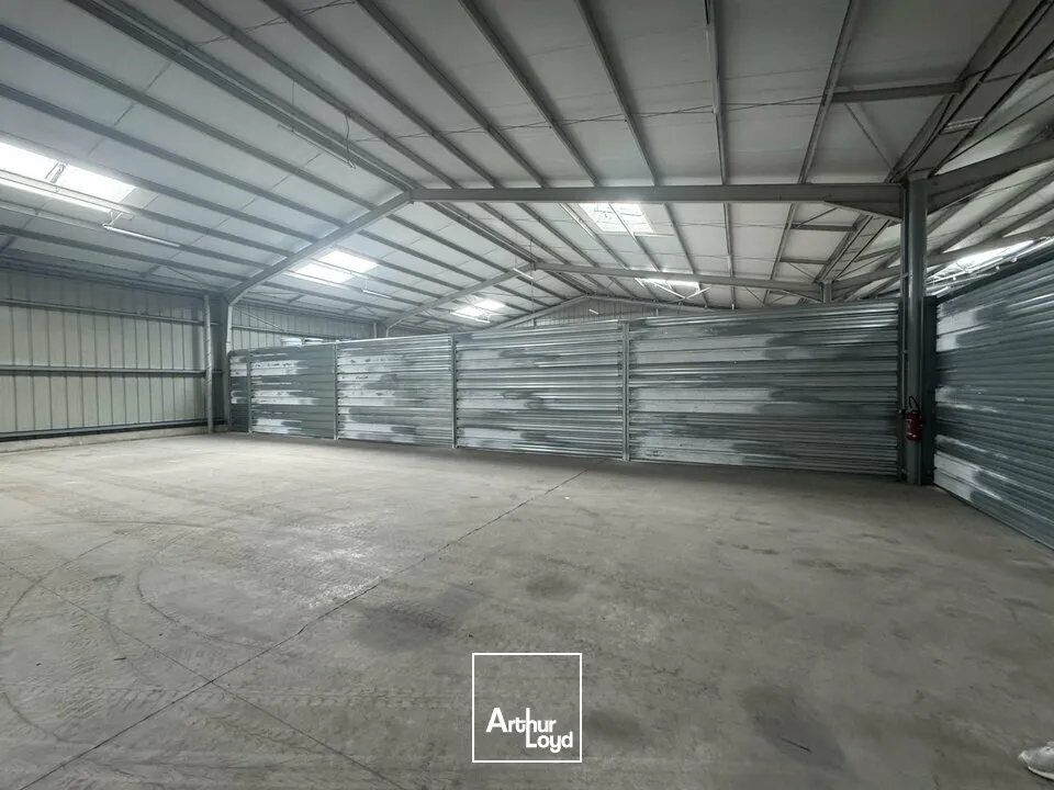 Locaux d'activité & Entrepôts - Location - SAINTE MAURE DE TOURAINE - 37800 - 240-240 - 7627456