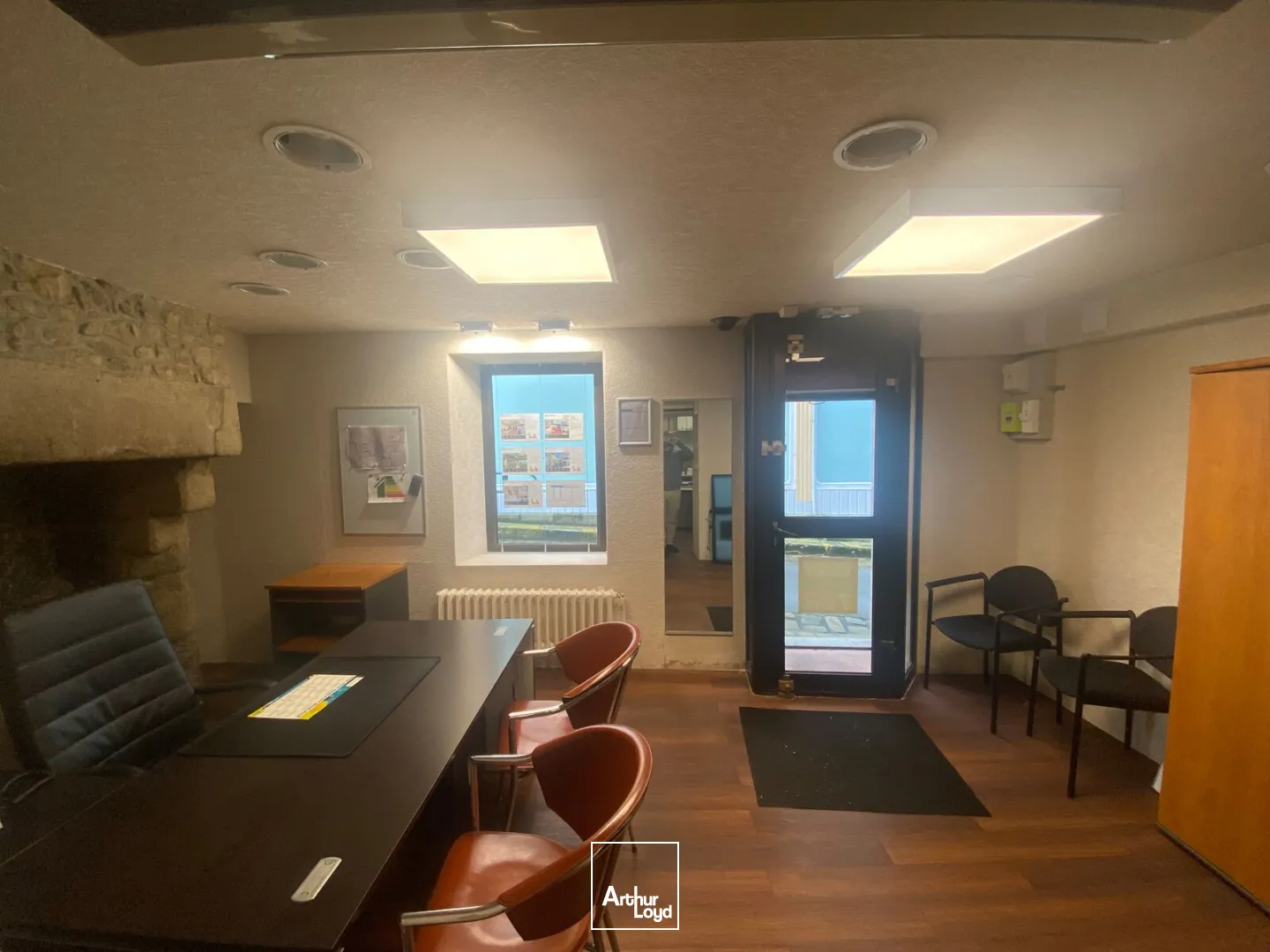 Locaux commerciaux - Location - AURAY - 56400 - 100.09-100.09 - 7628259