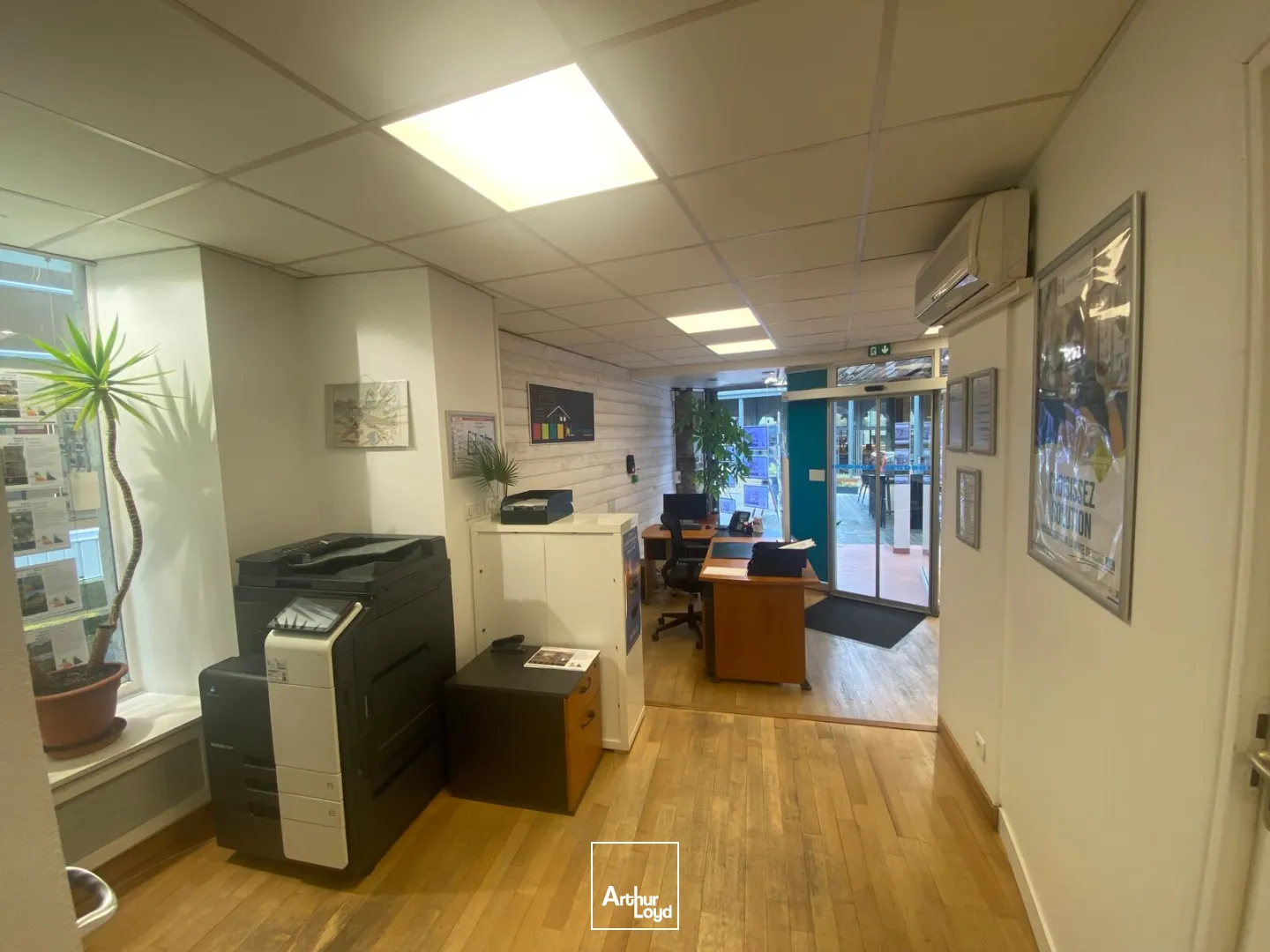 Locaux commerciaux - Location - AURAY - 56400 - 100.09-100.09 - 7628262