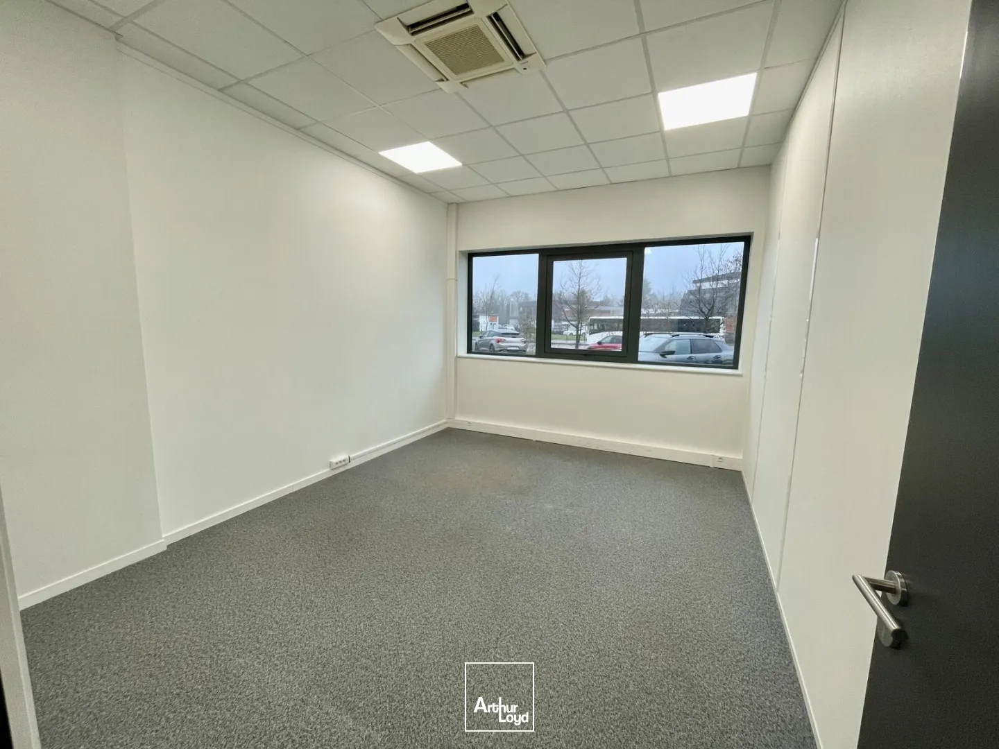 Bureaux - Location - ISNEAUVILLE - 76230 - 142.5-402.5 - 7628566