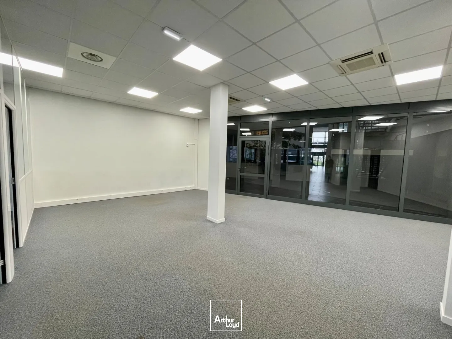 Bureaux - Location - ISNEAUVILLE - 76230 - 142.5-402.5 - 7628568