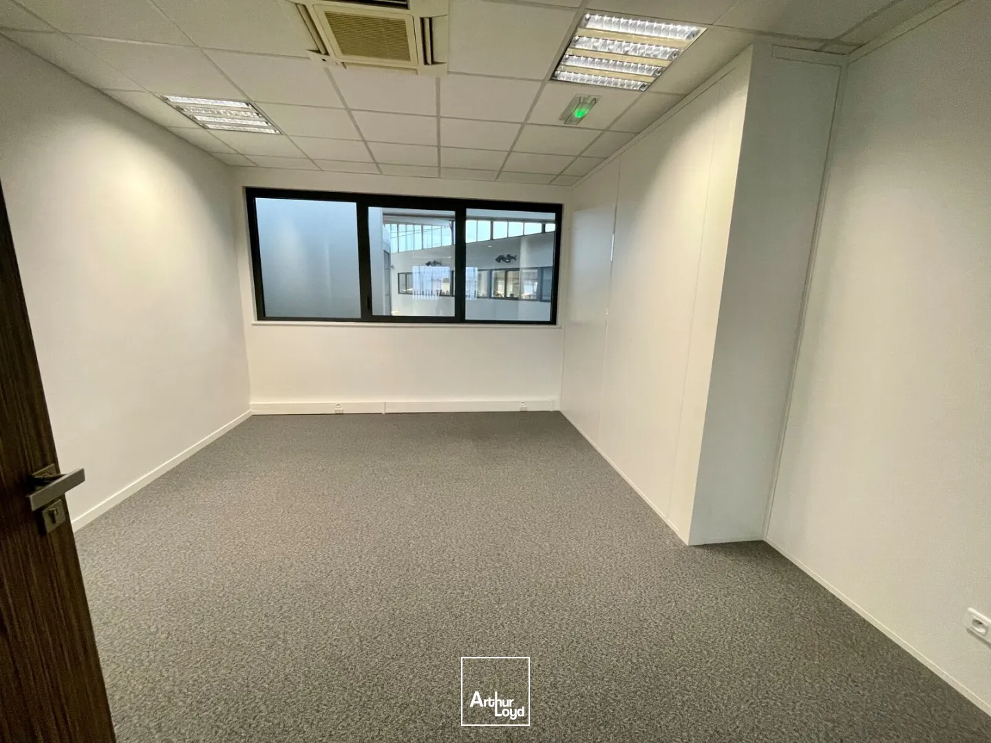 Bureaux - Location - ISNEAUVILLE - 76230 - 142.5-402.5 - 7628563