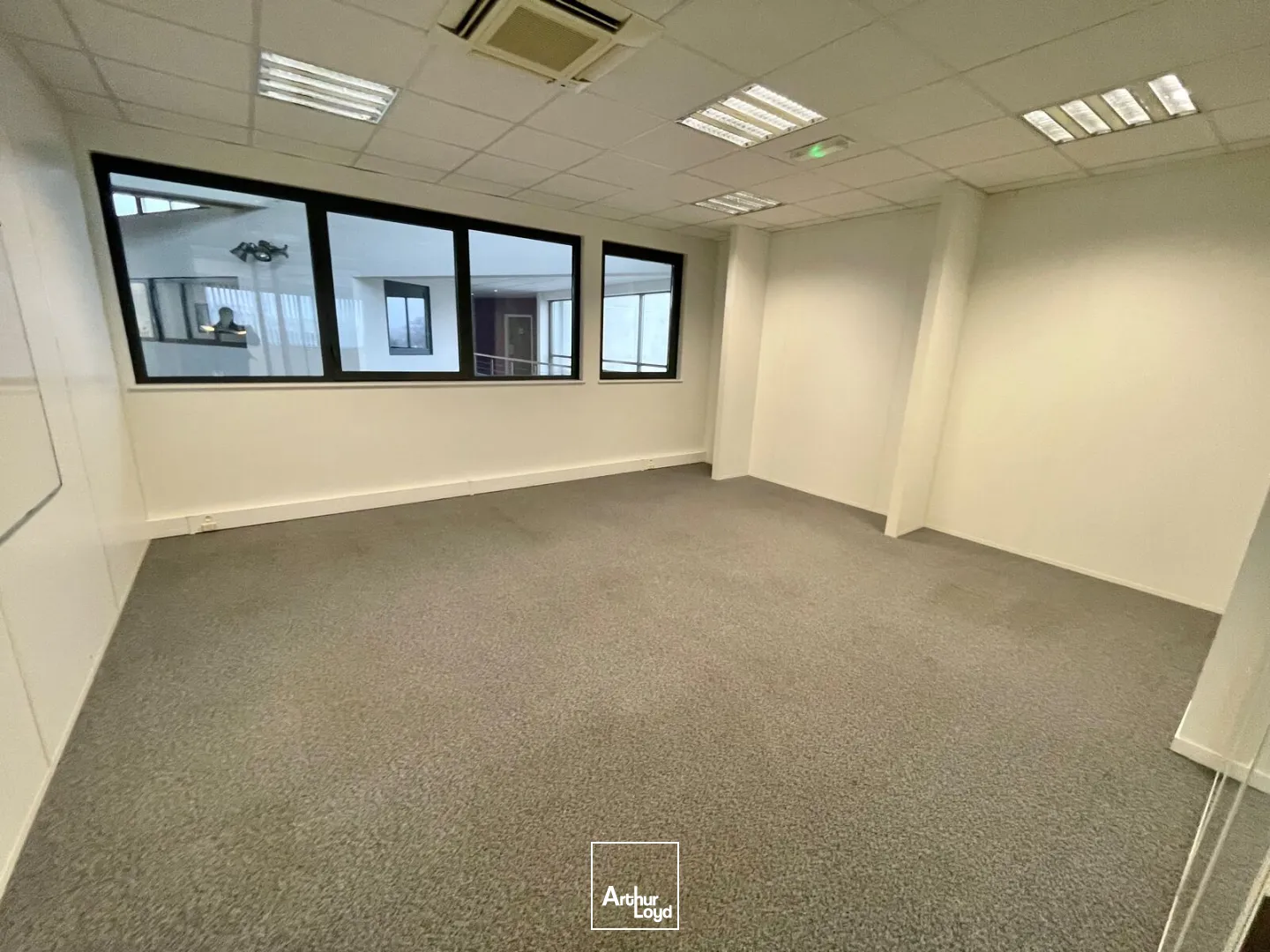 Bureaux - Location - ISNEAUVILLE - 76230 - 142.5-402.5 - 7628561