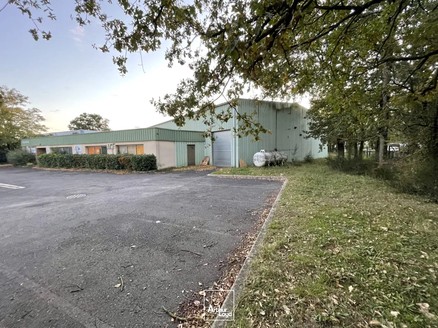 Locaux d'activité & Entrepôts - Vente - TAVERNY - 95150 - 970-970 - 7628825