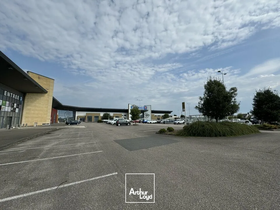 Locaux commerciaux - Location - AMNEVILLE - 57360 - 267-267 - 7632477