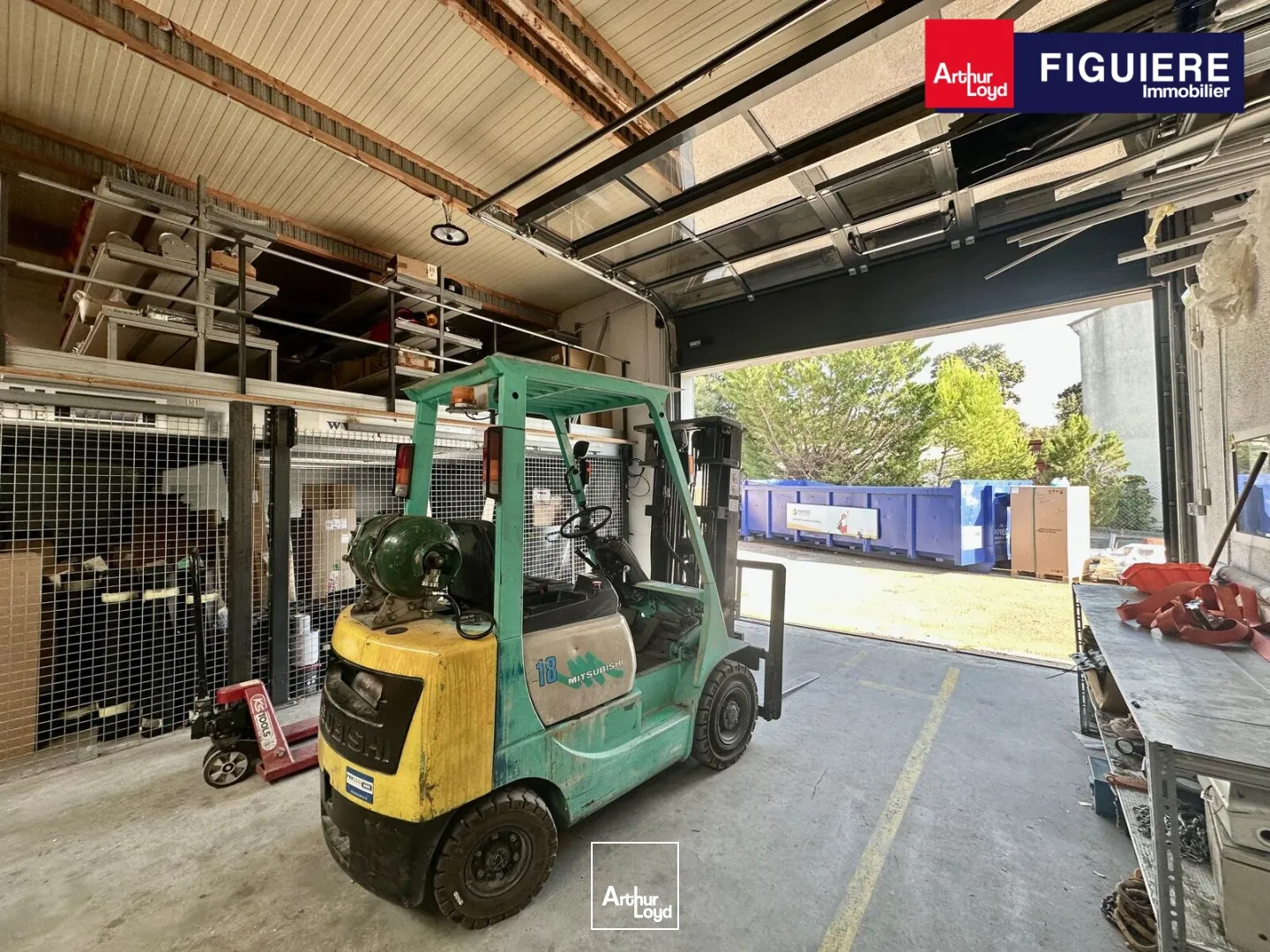 Locaux d'activité & Entrepôts - Location - VELAUX - 13880 - 495-495 - 7633223