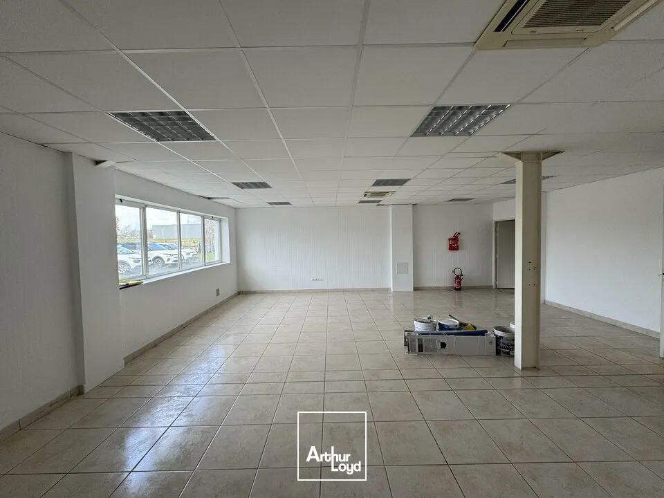 Bureaux - Location - PARÇAY-MESLAY - 37210 - 350-350 - 7634604