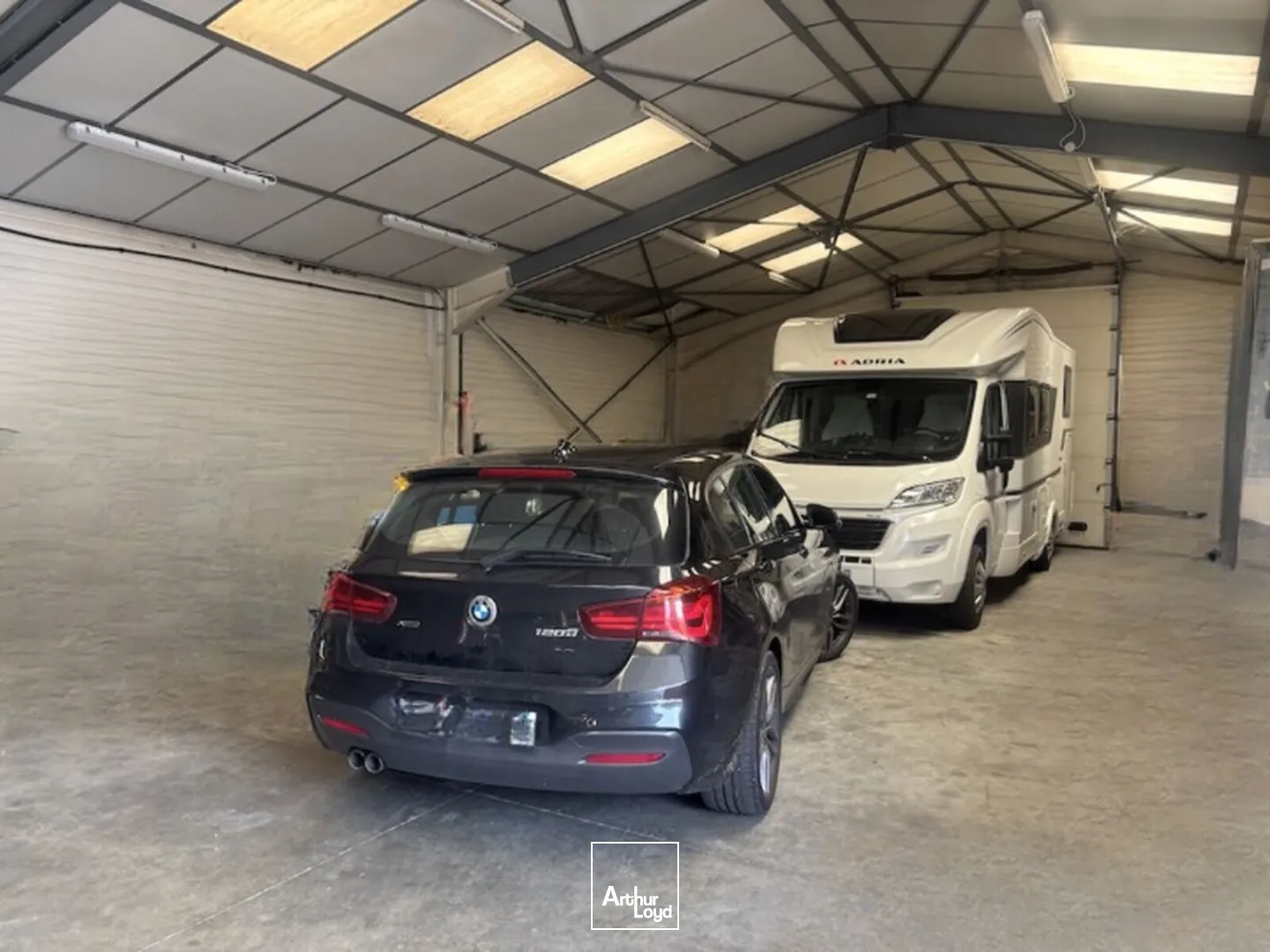 Locaux d'activité & Entrepôts - Vente - SAINT GENEST LERPT - 42530 - 612-612 - 7634790