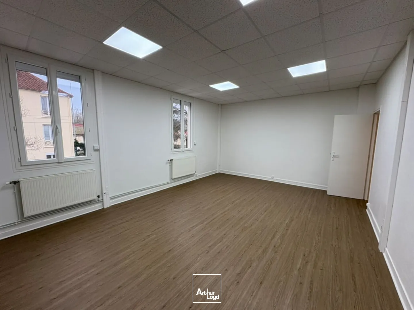 Bureaux - Location - BREUIL LE SEC - 60840 - 110.5-110.5 - 7634823