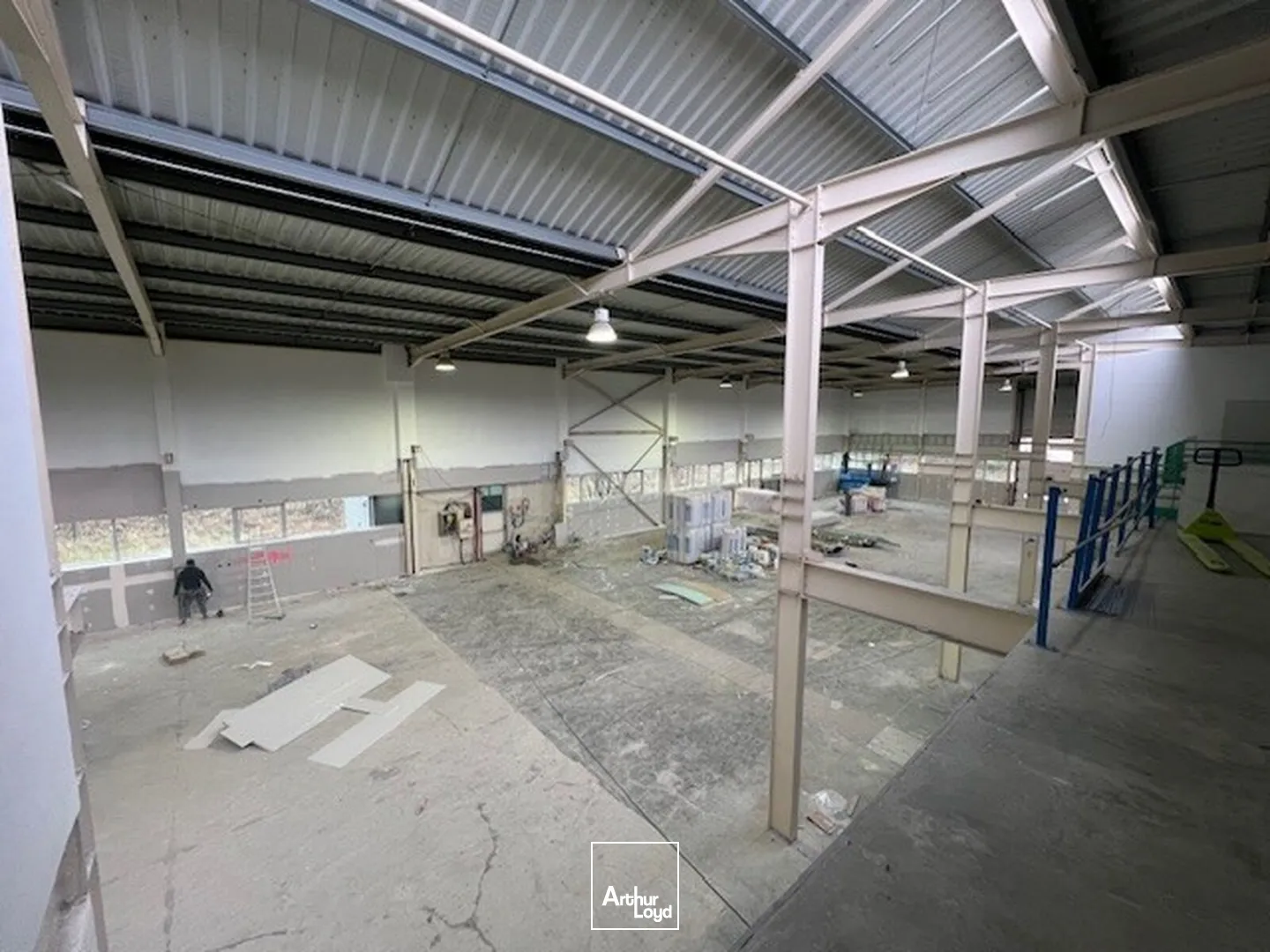 Locaux d'activité & Entrepôts - Location - BOIS D'ARCY - 78390 - 613-3582 - 7635040