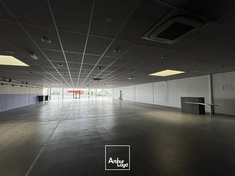 Locaux commerciaux - Location - CHAMBRAY LES TOURS - 37170 - 1000-1000 - 7635350