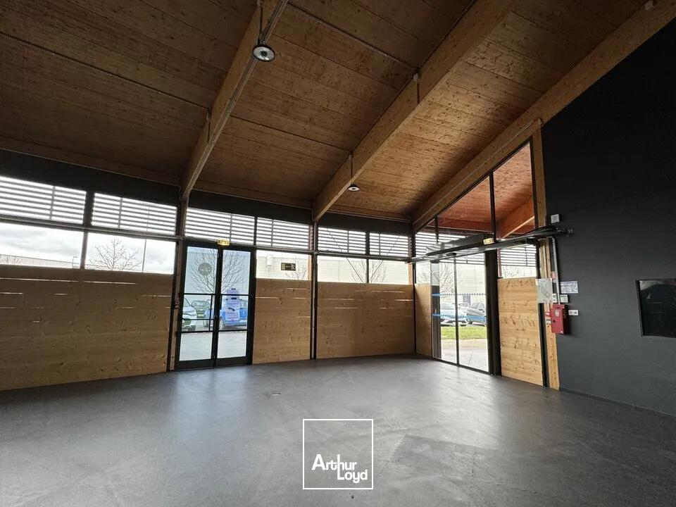 Locaux commerciaux - Location - SAINT-CYR-SUR-LOIRE - 37540 - 314-314 - 7635370