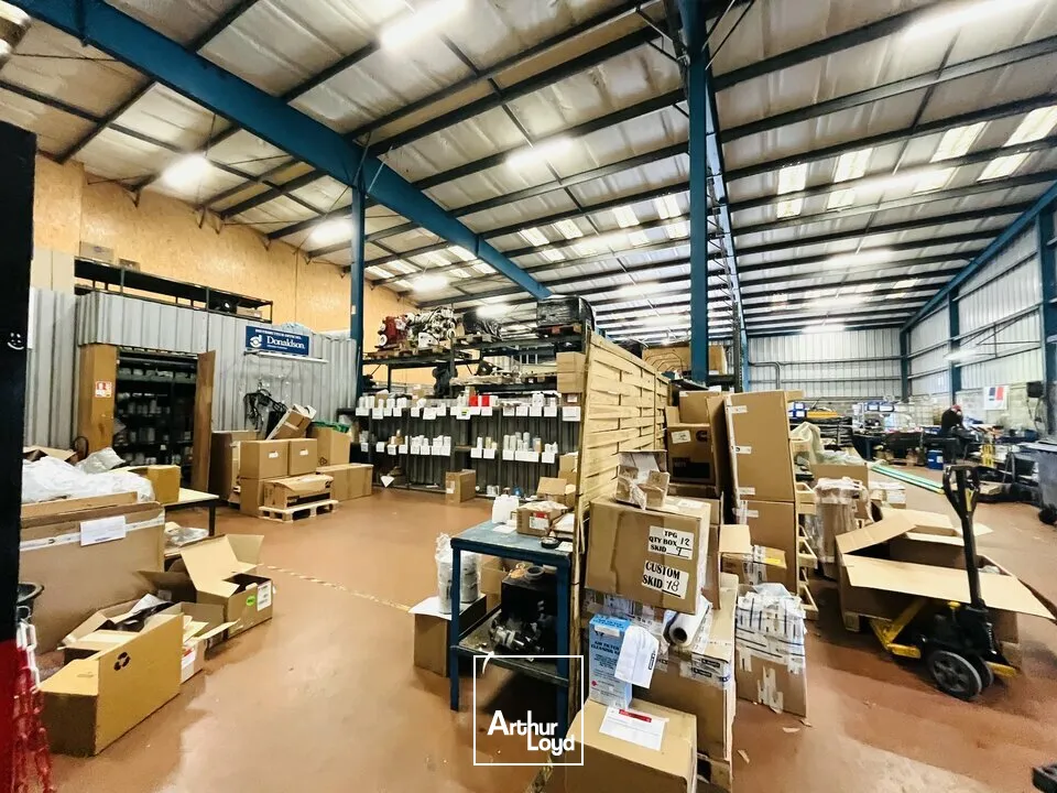 Locaux d'activité & Entrepôts - Location - GONFREVILLE-L'ORCHER - 76700 - 920-920 - 7635381