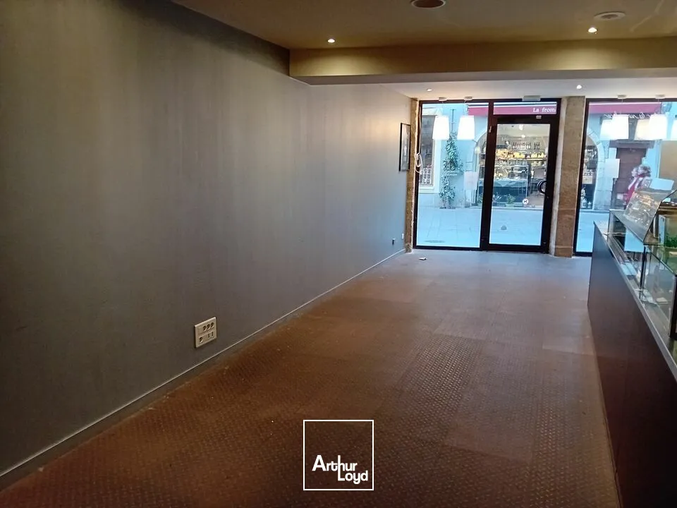 Locaux commerciaux - Location - CHALON SUR SAONE - 71100 - 70-70 - 7636079