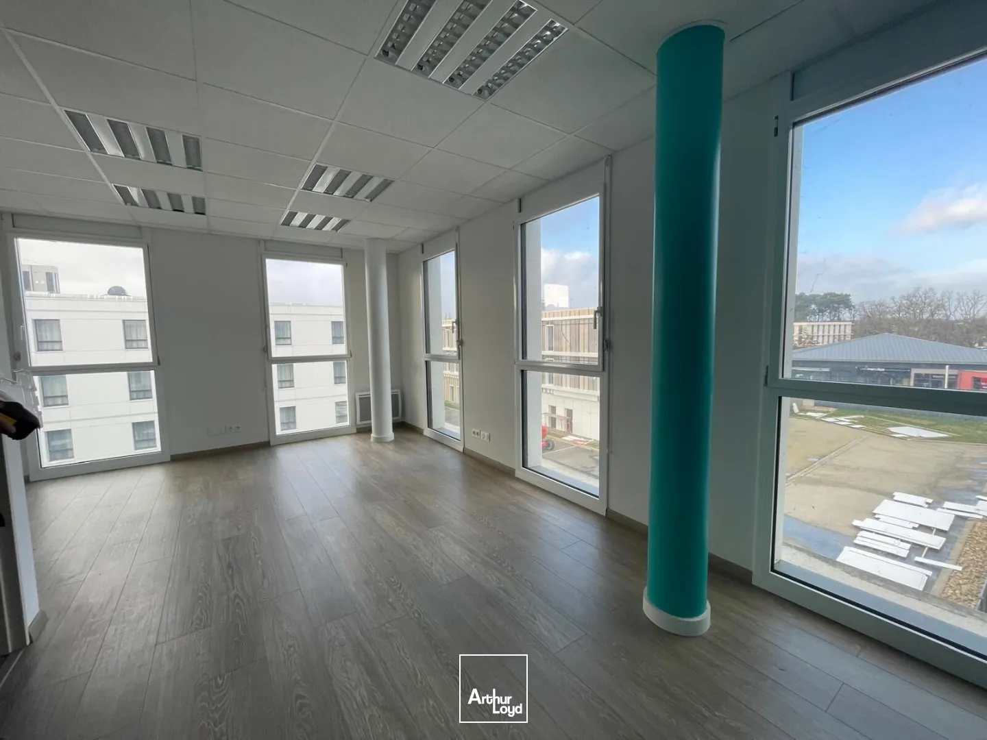 Bureaux - Location - PLESCOP - 56890 - 34-634.7 - 7636221