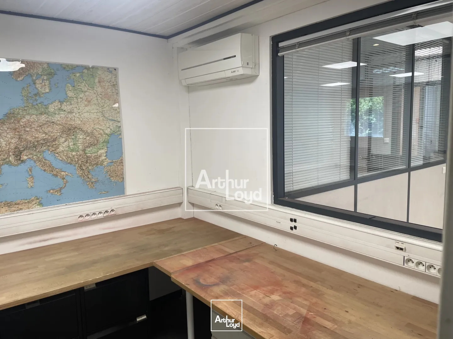 Locaux d'activité & Entrepôts - Location - MEYLAN - 38240 - 146-146 - 7636237