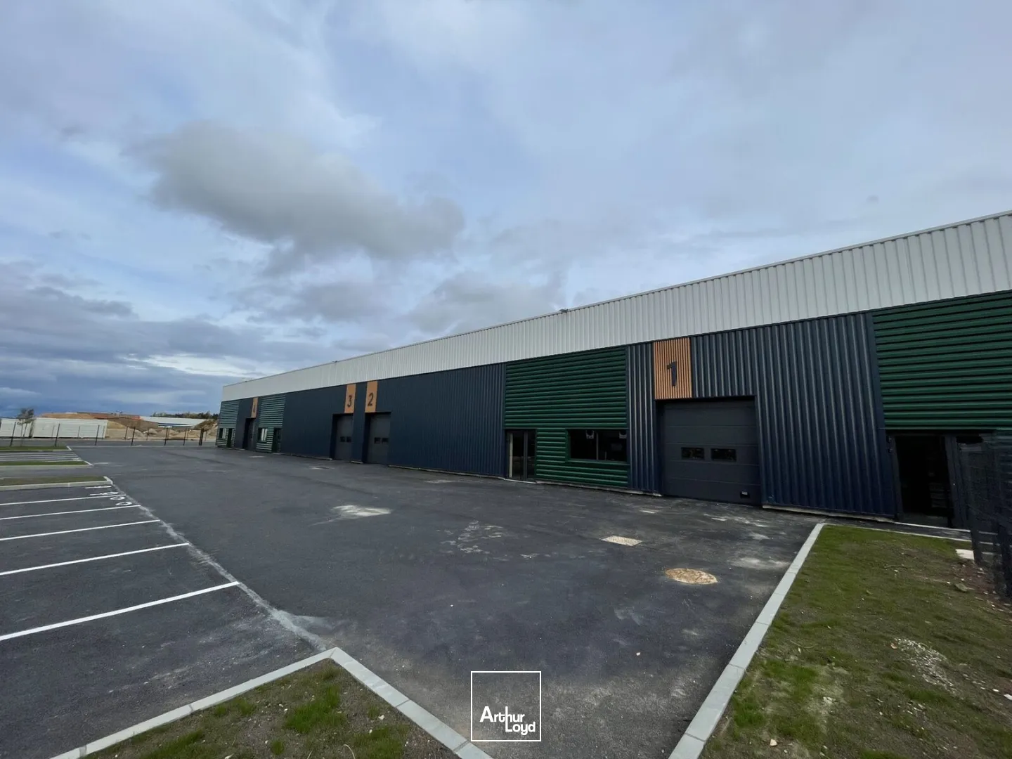 Locaux d'activité & Entrepôts - Vente - PETIT COURONNE - 76650 - 431-431 - 7636272