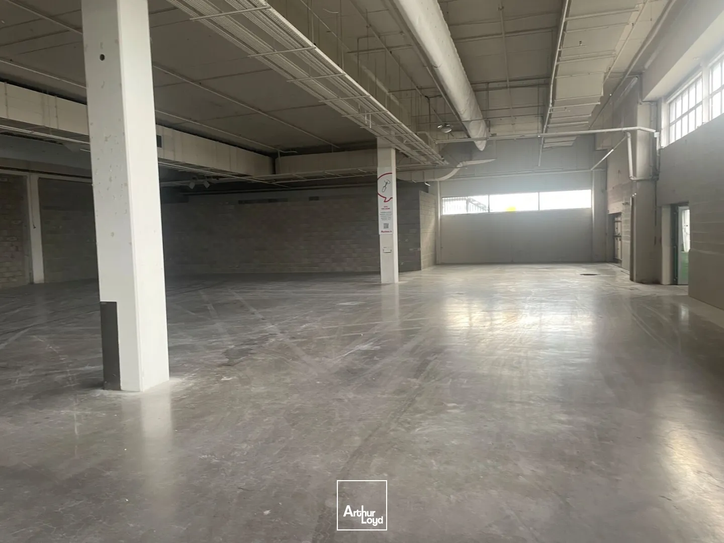 Locaux d'activité & Entrepôts - Location - Arras - 62000 - 354-1685 - 7636438