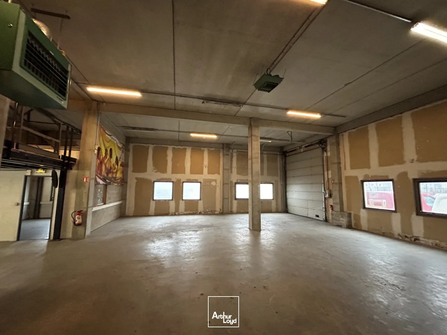 Locaux d'activité & Entrepôts - Location - VILLENEUVE LA GARENNE - 92390 - 432-2907 - 7636639