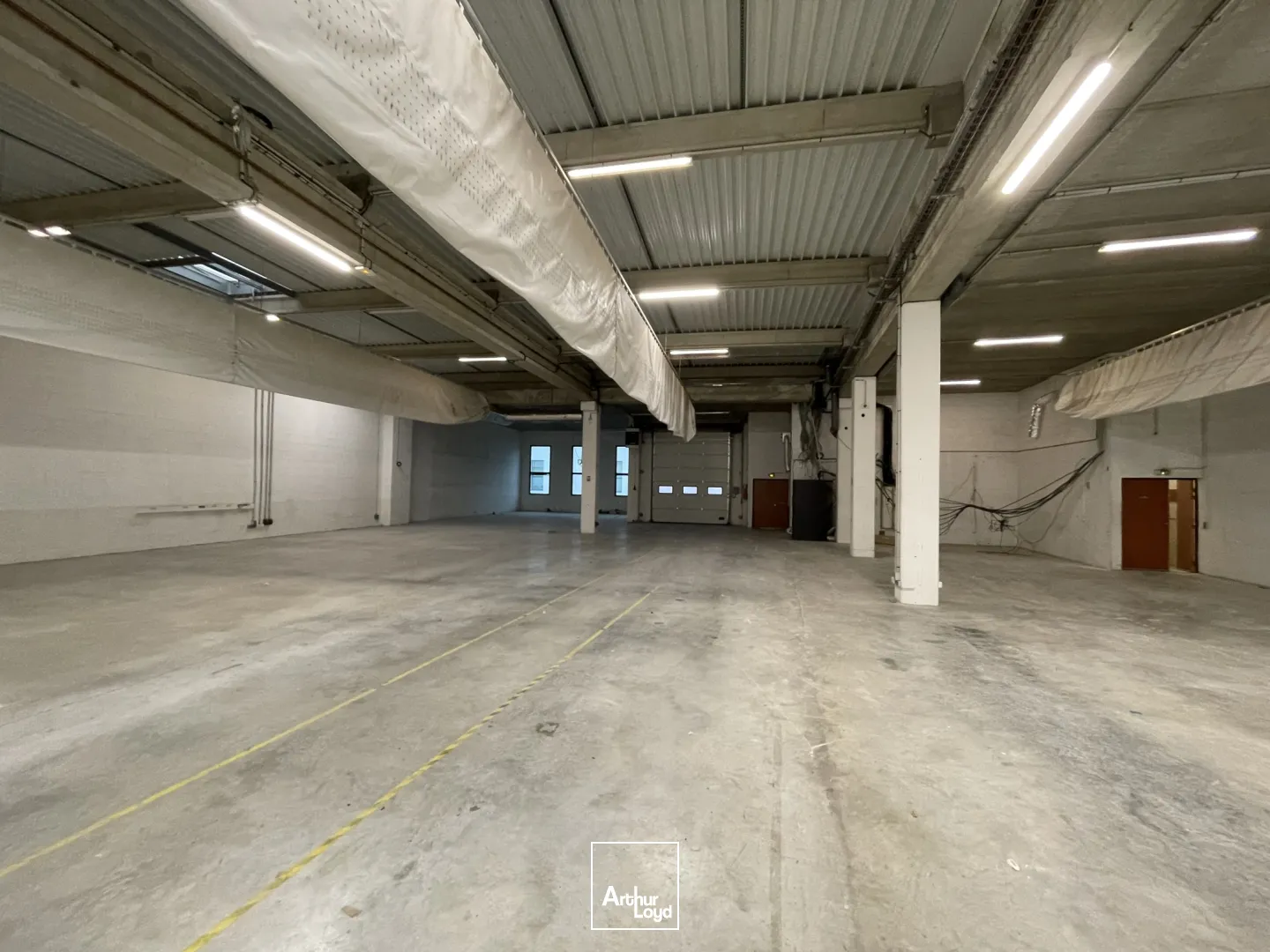 Locaux d'activité & Entrepôts - Location - VILLENEUVE LA GARENNE - 92390 - 301-301 - 7636661