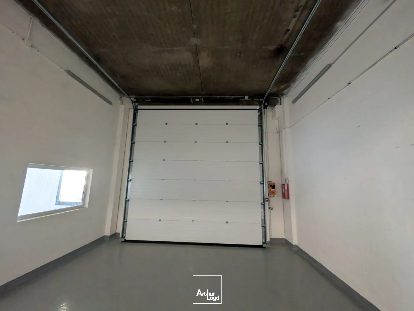 Locaux d'activité & Entrepôts - Location - GENNEVILLIERS - 92230 - 462-3453 - 7636675