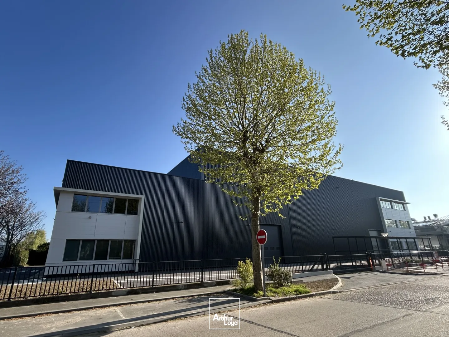 Locaux d'activité & Entrepôts - Location - VILLENEUVE LA GARENNE - 92390 - 969-969 - 7636686