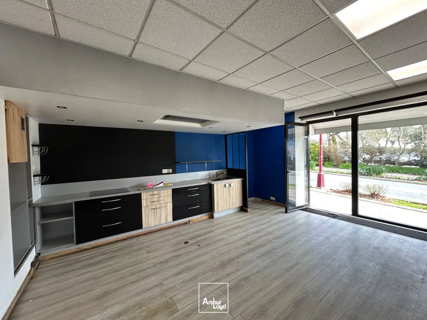 Locaux commerciaux - Location - SUCE SUR ERDRE - 44240 - 53-53 - 7636983