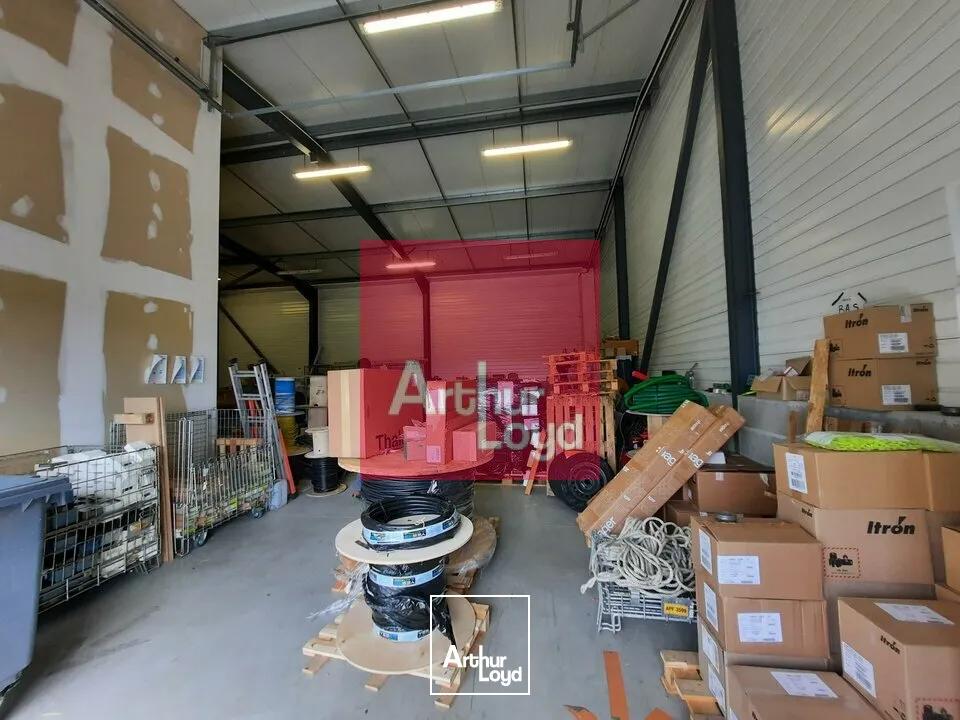 Locaux d'activité & Entrepôts - Location - PONT-DU-CHATEAU - 63430 - 263-263 - 7637083