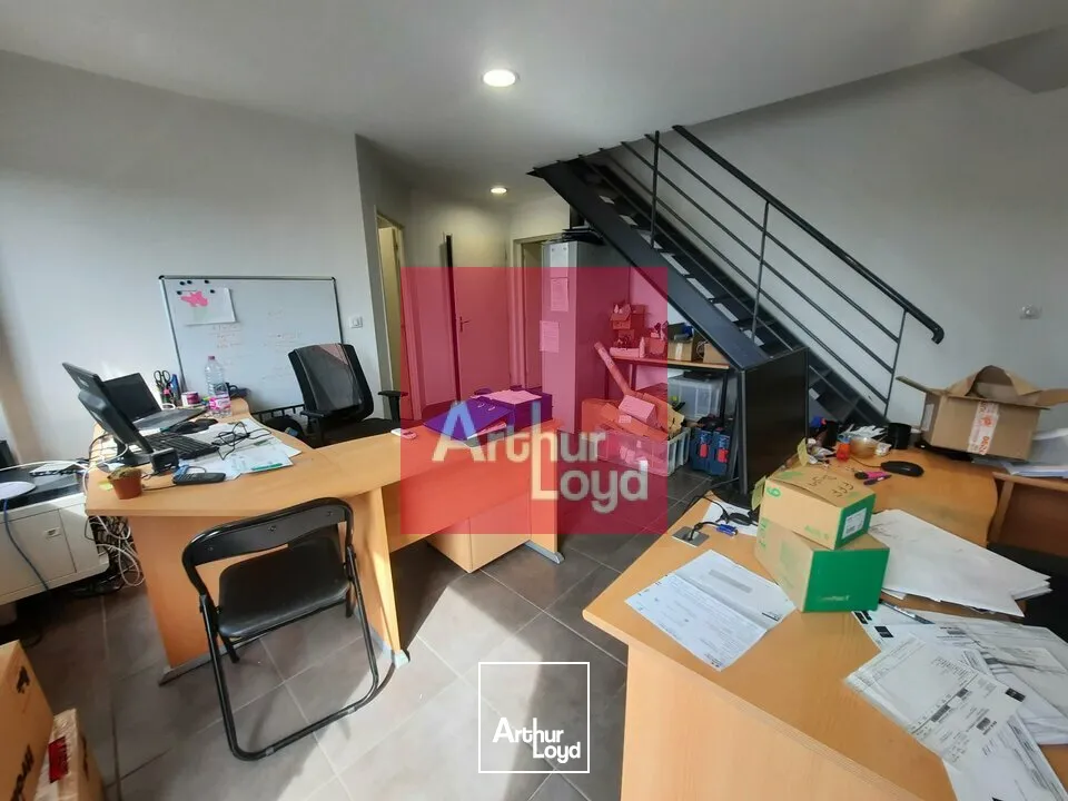 Locaux d'activité & Entrepôts - Location - PONT-DU-CHATEAU - 63430 - 263-263 - 7637086