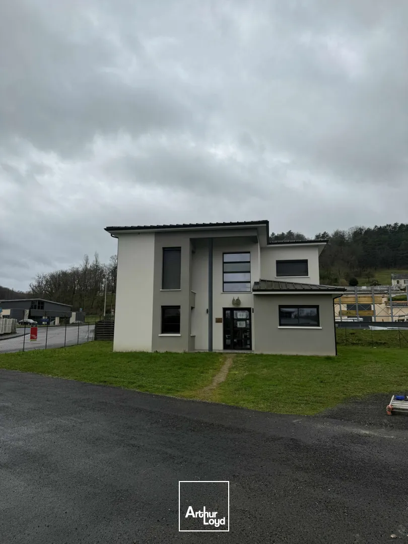 Bureaux - Location - TERRASSON LAVILLEDIEU - 24120 - 122-122 - 7637105