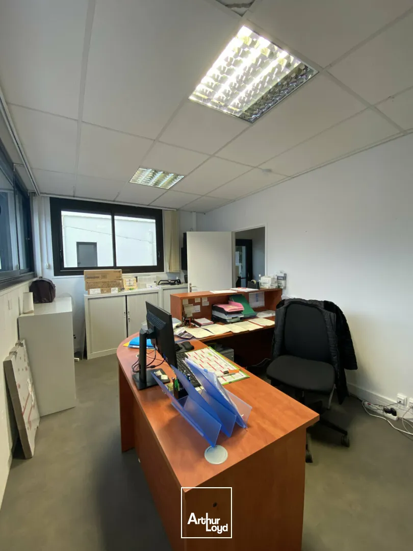 Locaux d'activité & Entrepôts - Location - MALEMORT - 19360 - 300-300 - 7637115