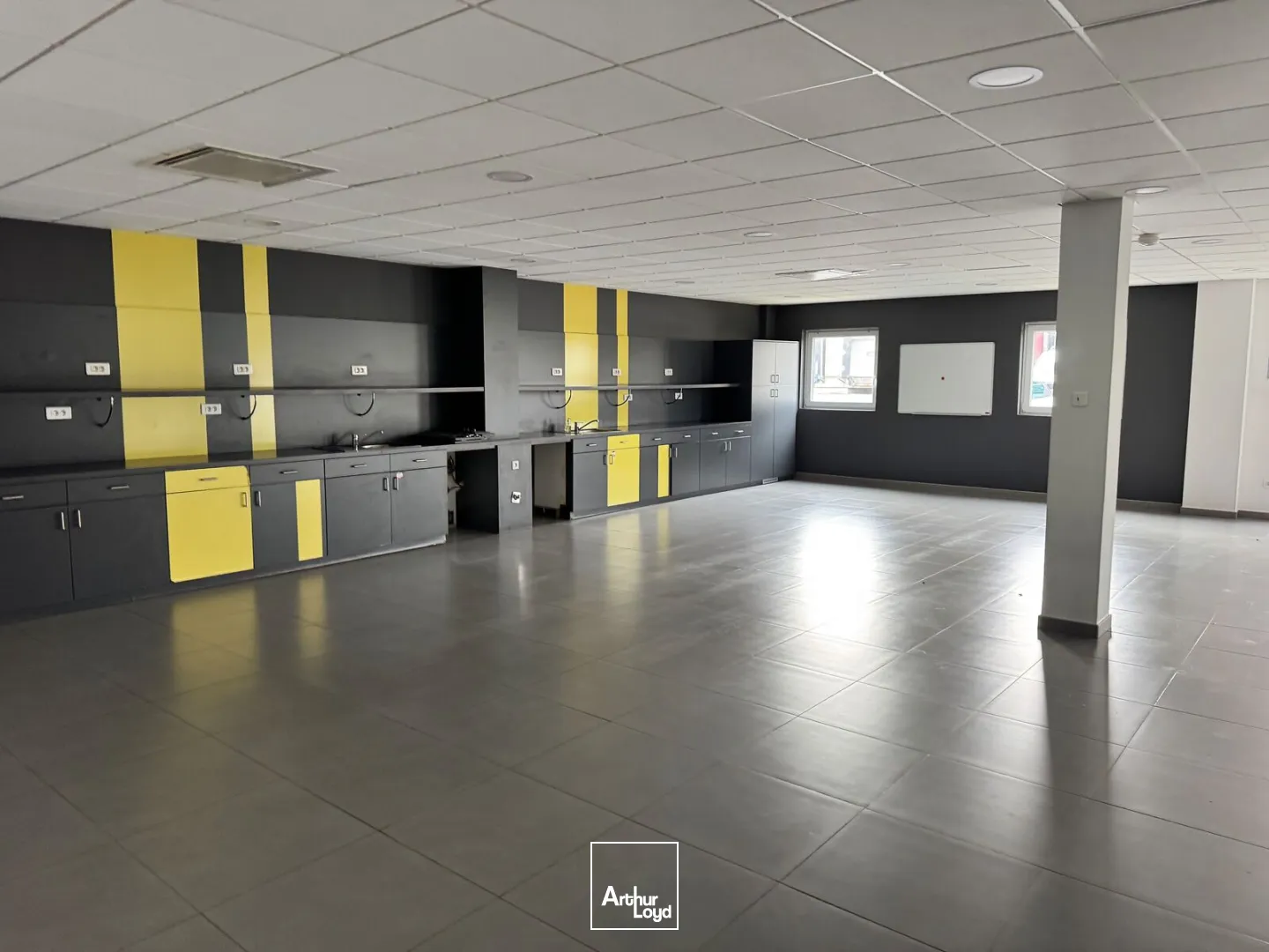 Locaux d'activité & Entrepôts - Location - RONCQ - 59223 - 4742.62-4742.62 - 7637562