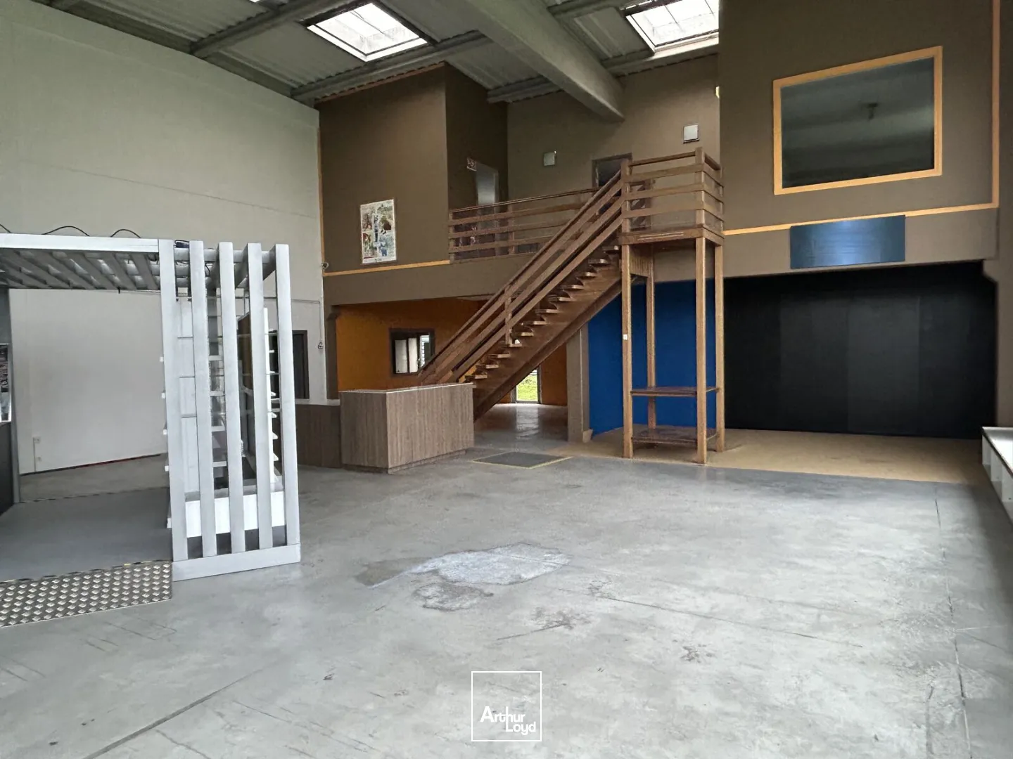 Locaux d'activité & Entrepôts - Location - HALLENNES LEZ HAUBOURDIN - 59320 - 930-930 - 7637620