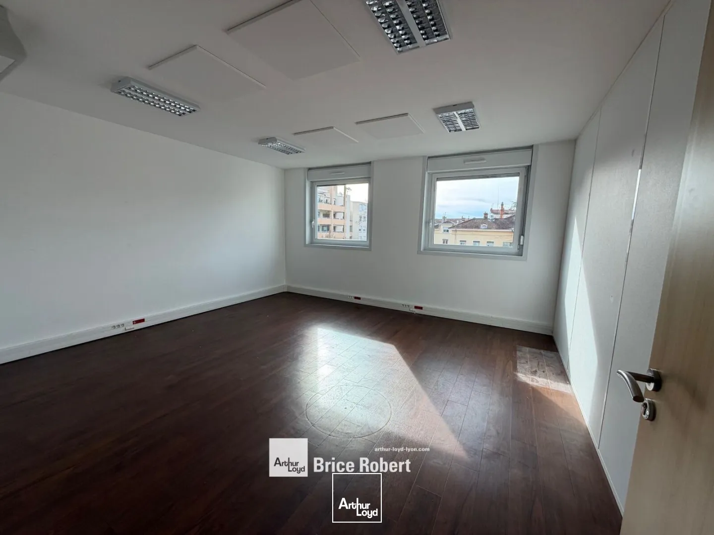 Bureaux - Location - LYON - 69008 - 111.4-1025.1 - 7637862