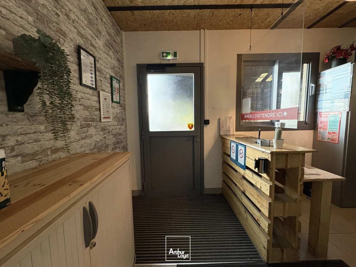 Locaux d'activité & Entrepôts - Location - SAINT JEAN DE LA RUELLE - 45140 - 3035-3035 - 7637897